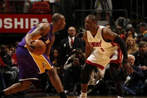 印媒：在梅西提前离场后印度球迷冲入球场大闹，有人受伤（印媒：梅西提前退场后印度球迷闯入球场引发骚乱，致人受伤）