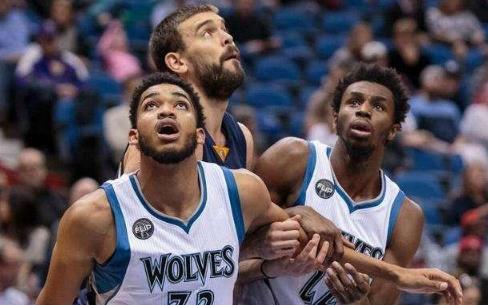 被批把队长袖标扔在地上泄愤，曼德拉戈拉：是队友没接住（被指怒扔队长袖标泄愤，曼德拉戈拉澄清：是传给队友，没接到才落地）