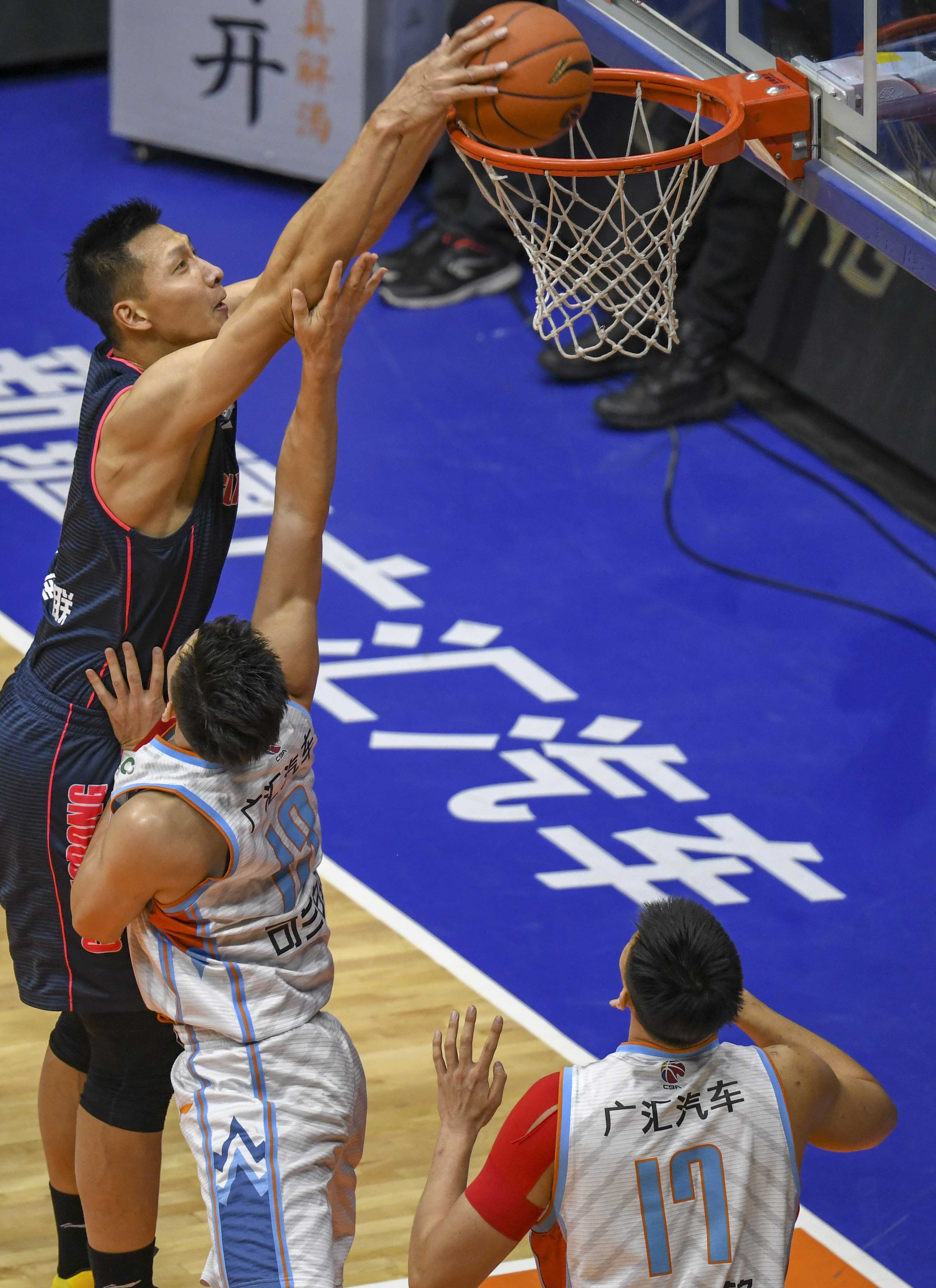 英冠前瞻：考文垂盼主场破咒巩固榜首，斯旺西欲终结客场连败（英冠前瞻：考文垂盼主场解咒稳固榜首之位，斯旺西力争终结客场连败）