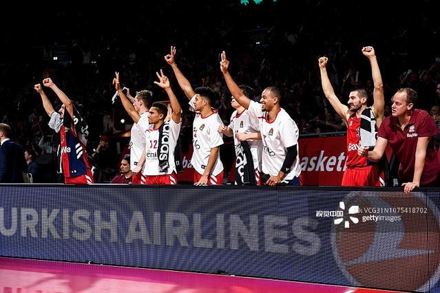 盘点篮球史上十大神奇绝杀（回顾篮球历史上十大不可思议的绝杀）